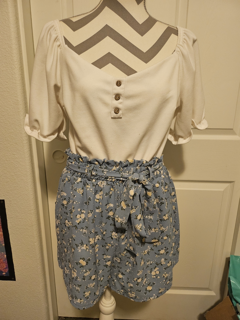 J for Justify White Puff Sleeve Top with Blue Floral Tie Skirt